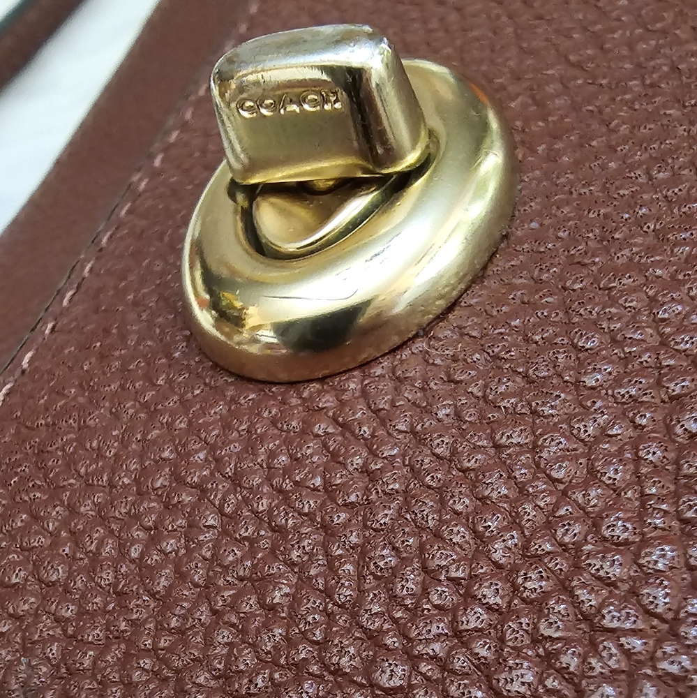 Coach Polly Pebbeled Grain Leather Crossbody in Maroon EUC - Picture 11 of 16